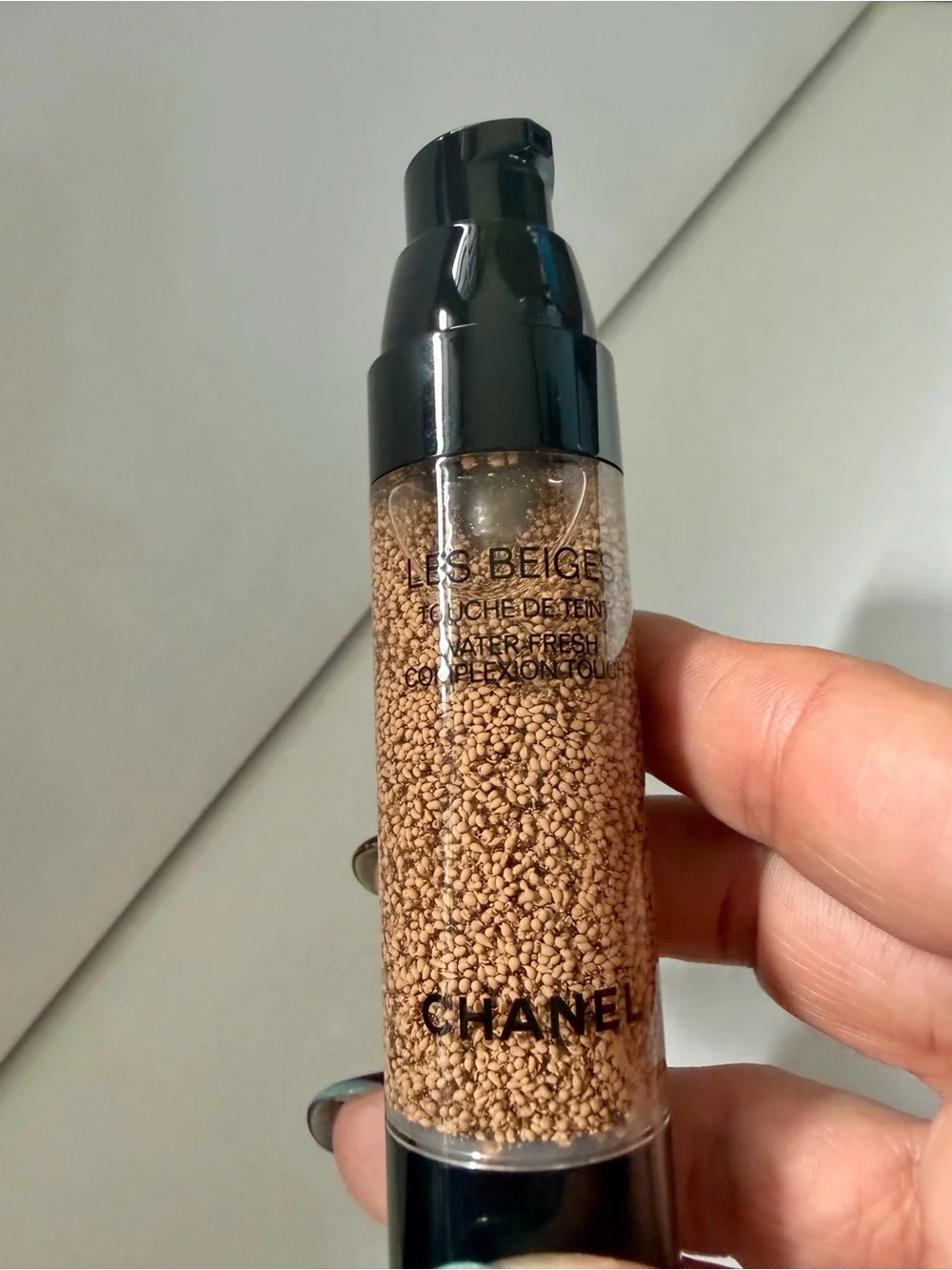 CHANEL Les Beiges Water-Fresh Complexion Touch - Warm Brown